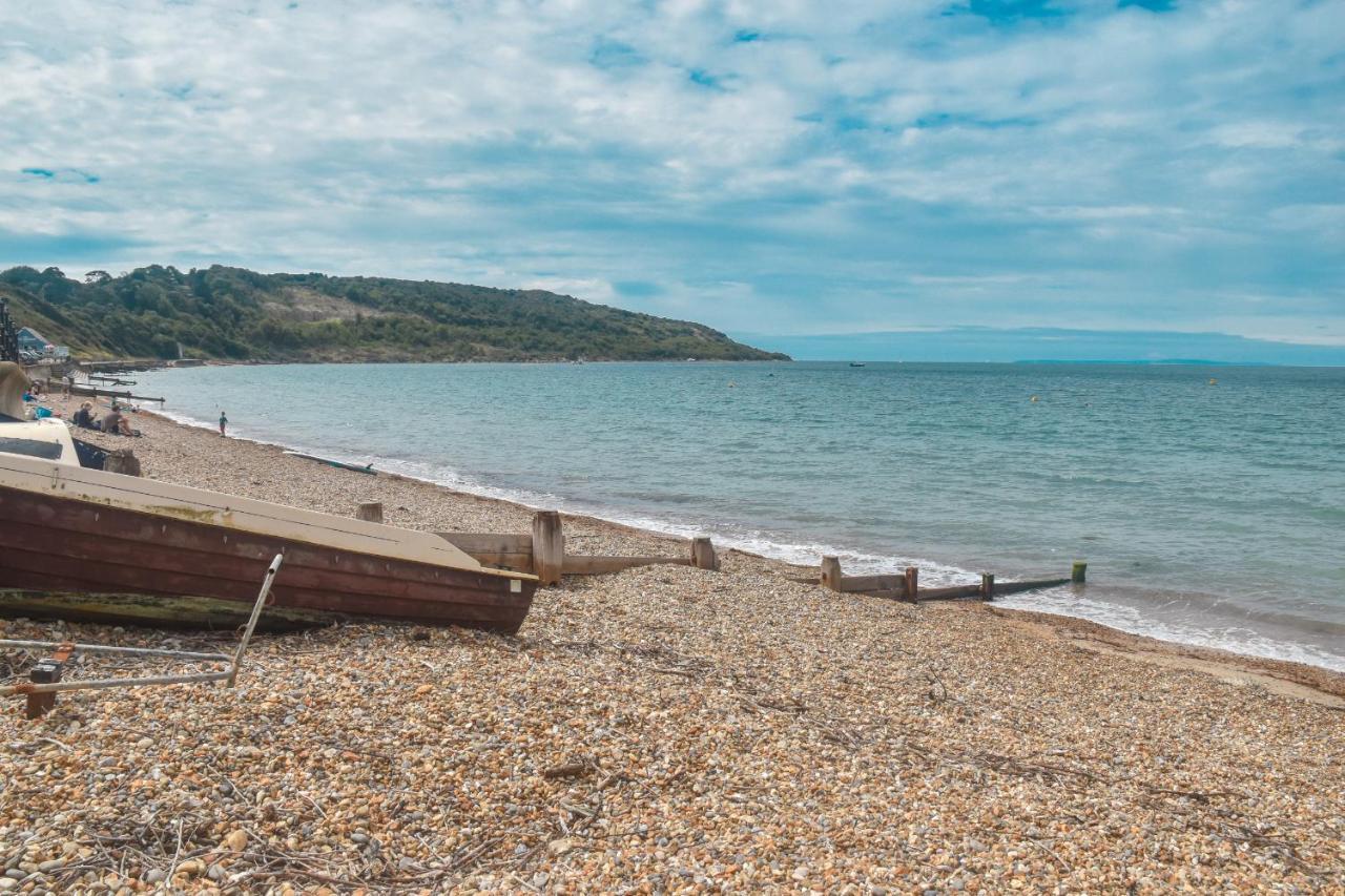 Vila Dartmouth House Totland Exteriér fotografie